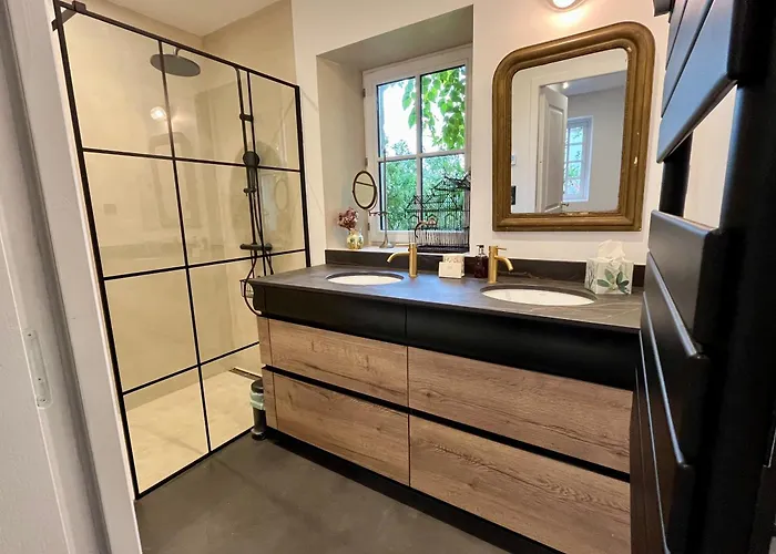 Βίλα Maison De Avec Piscine Chauffee, Jacuzzi Et Jardin Prive - Proche Circuit Des 24h Du Mans *