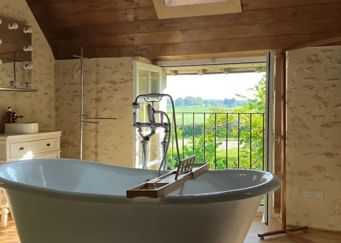 Βίλα Maison De Avec Piscine Chauffee, Jacuzzi Et Jardin Prive - Proche Circuit Des 24h Du Mans *