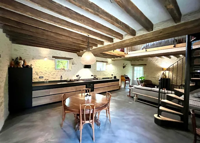 Βίλα Maison De Avec Piscine Chauffee, Jacuzzi Et Jardin Prive - Proche Circuit Des 24h Du Mans Saint-Christophe-en-Champagne