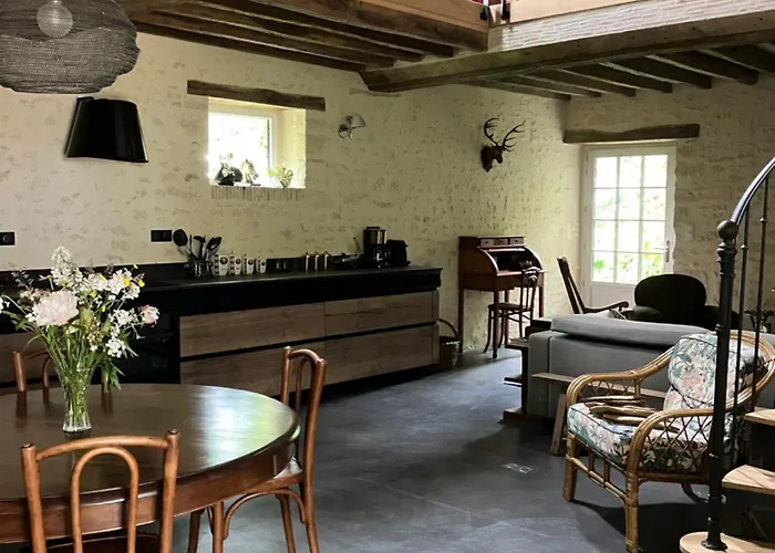 Βίλα Maison De Avec Piscine Chauffee, Jacuzzi Et Jardin Prive - Proche Circuit Des 24h Du Mans Saint-Christophe-en-Champagne